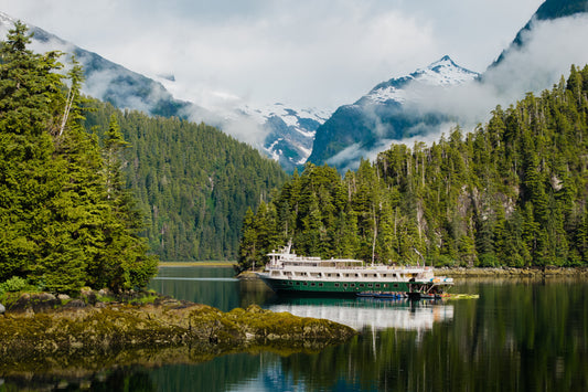 Alaska’s National Parks by Land and Sea: Denali to Glacier Bay-UnCruise Adventures 