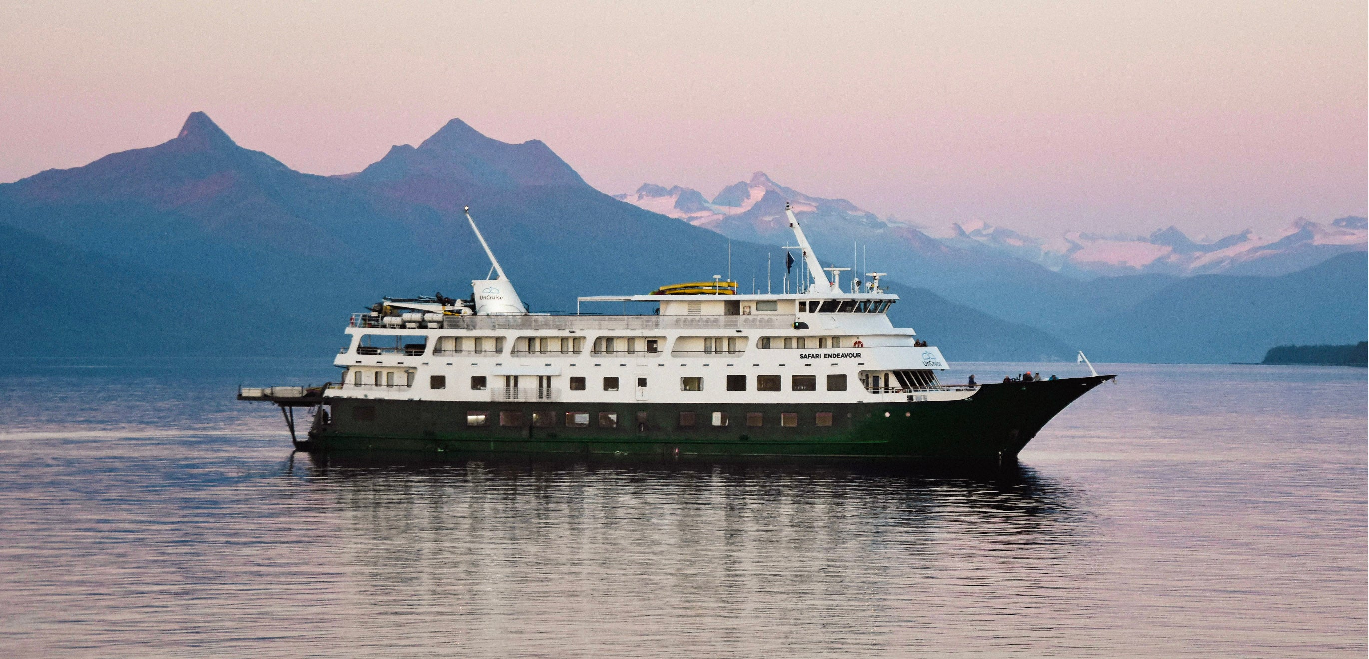 Safari Endeavour-UnCruise Adventures 
